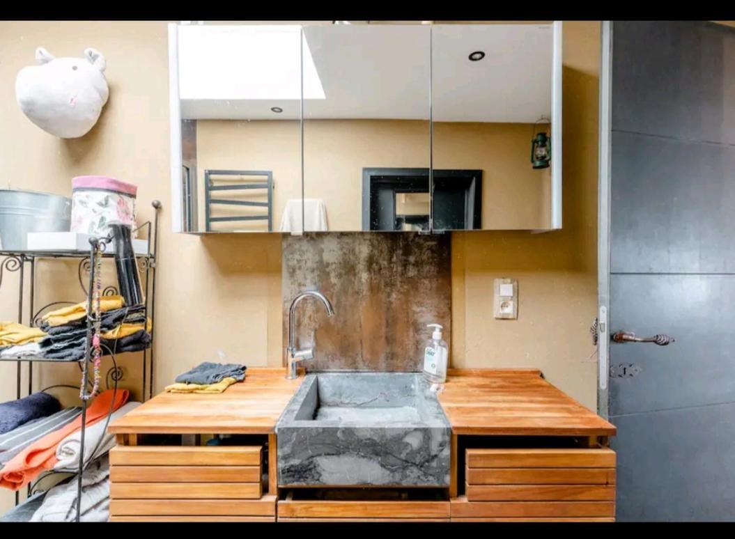 Gee Is Sharing Her Home Lieja Exterior foto